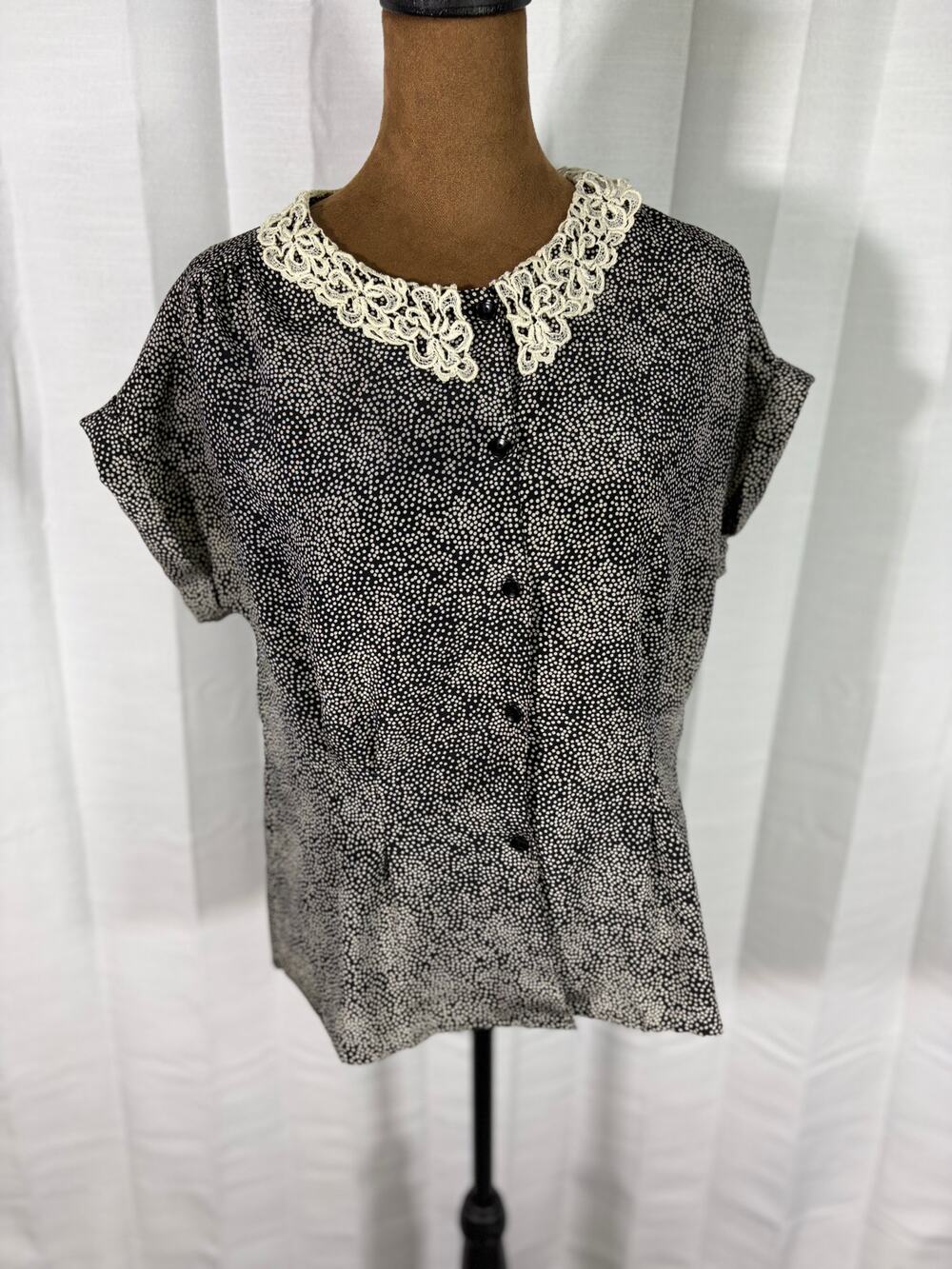Black Ivory Polka Dot Lace Collar Blouse Size 10 Short Sleeve Button Front